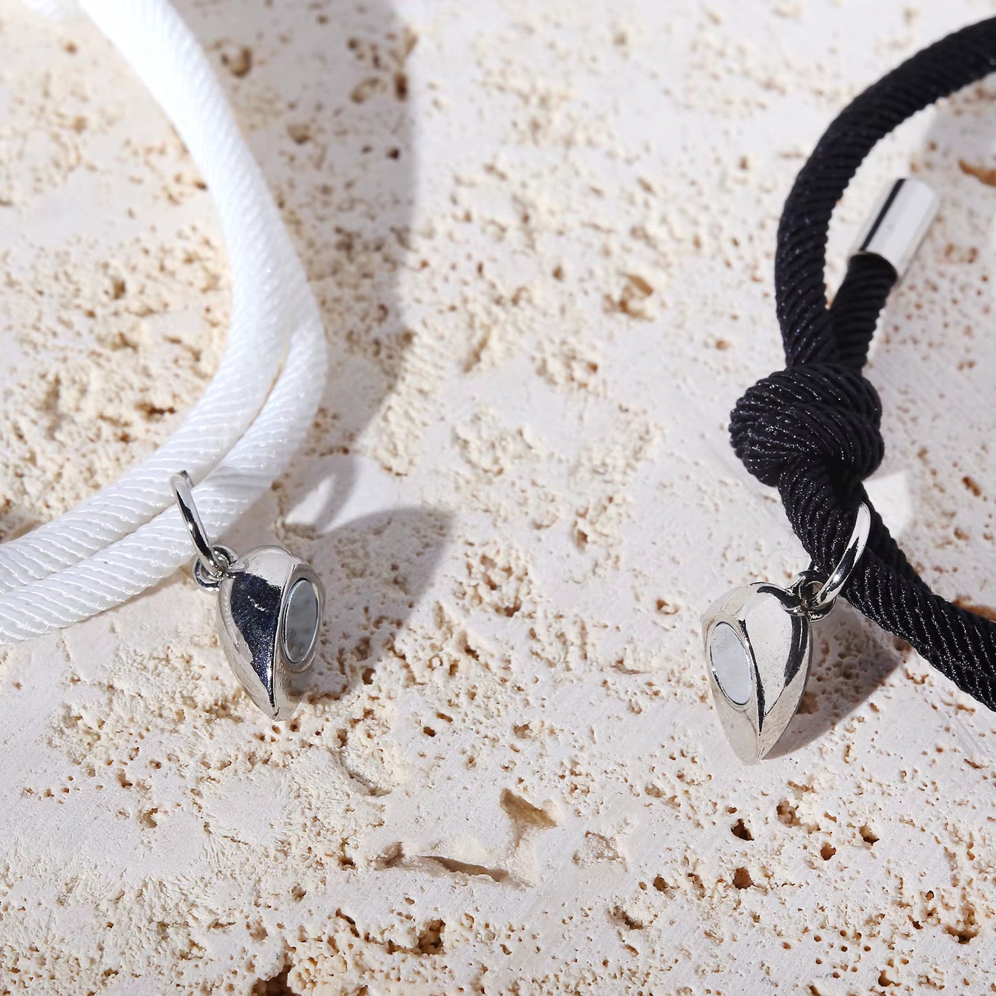 2Pcs Magnetic Couples Bracelets Heart Shaped Matching Attraction Adjustable Bracelets Lover Gifts for Boyfriend Girlfriend